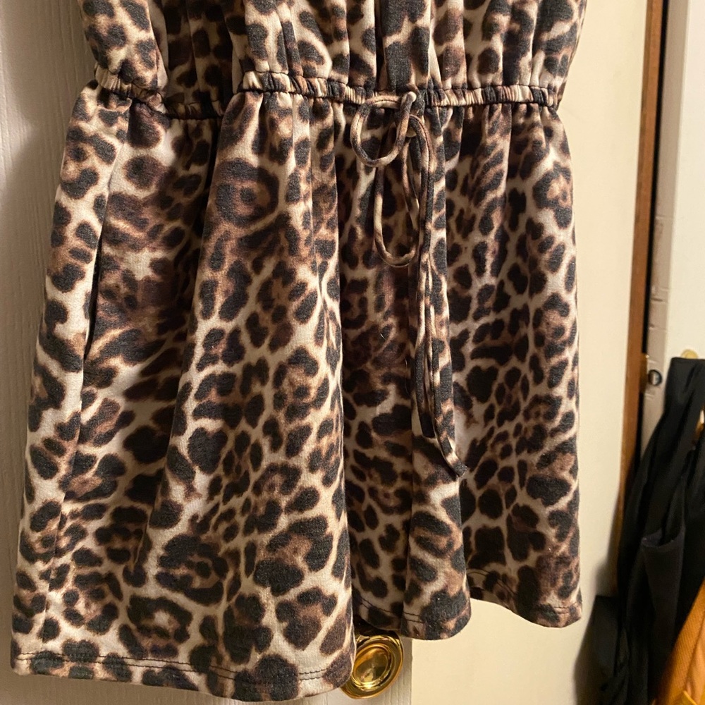 Leopard Romper - Picture 2 of 5